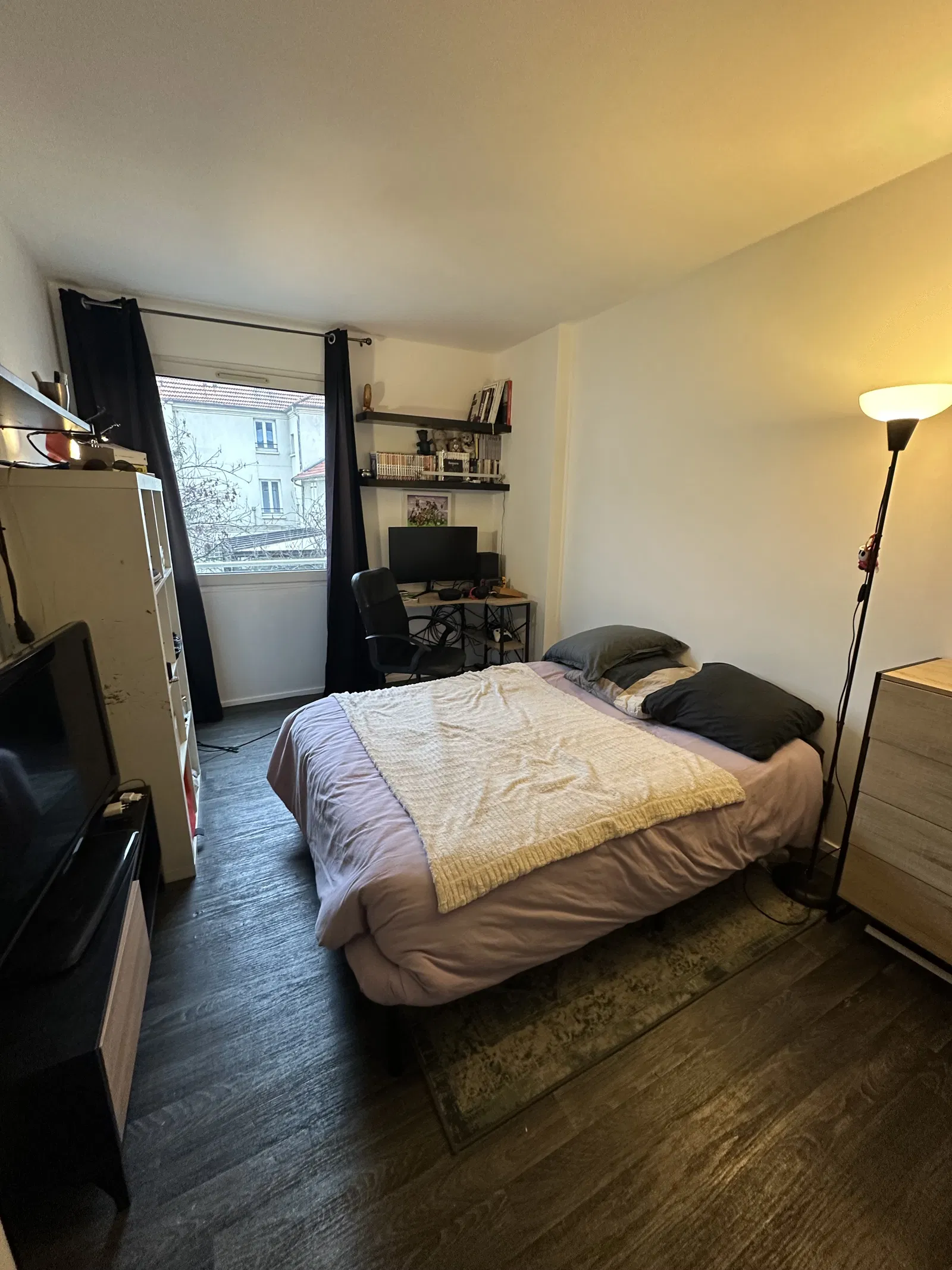 Chambre Rue de Bagnolet à Paris