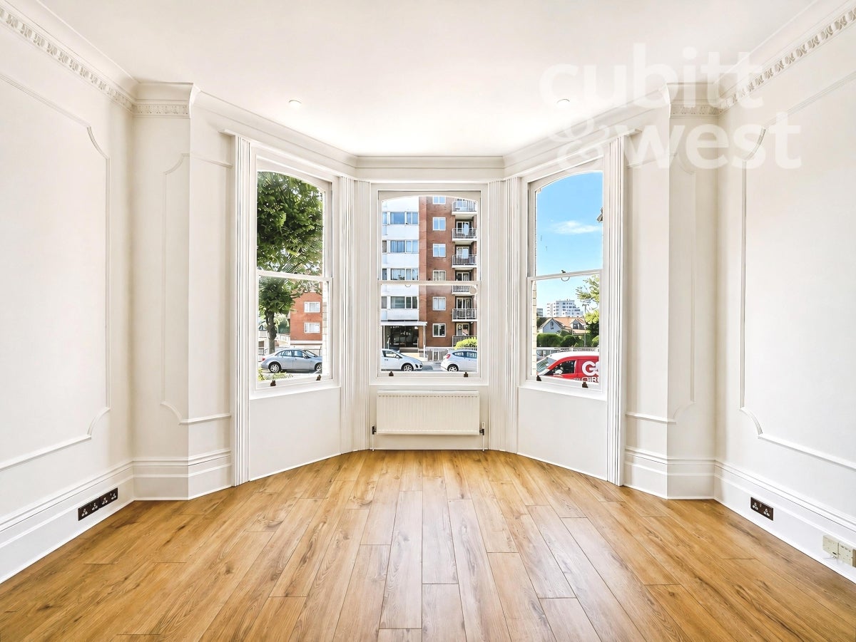 Flat Brighton Road in Greater London