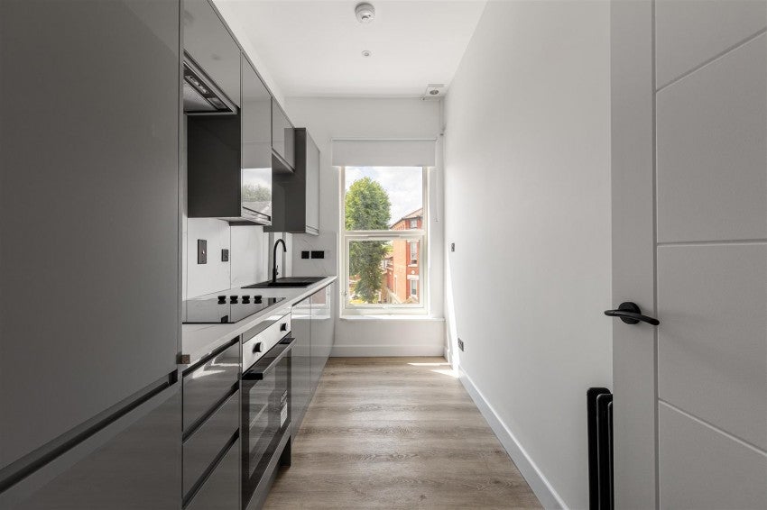 Flat Sydenham Road in Greater London