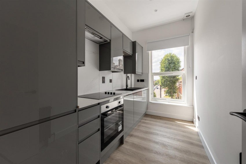 Flat Sydenham Road in Greater London