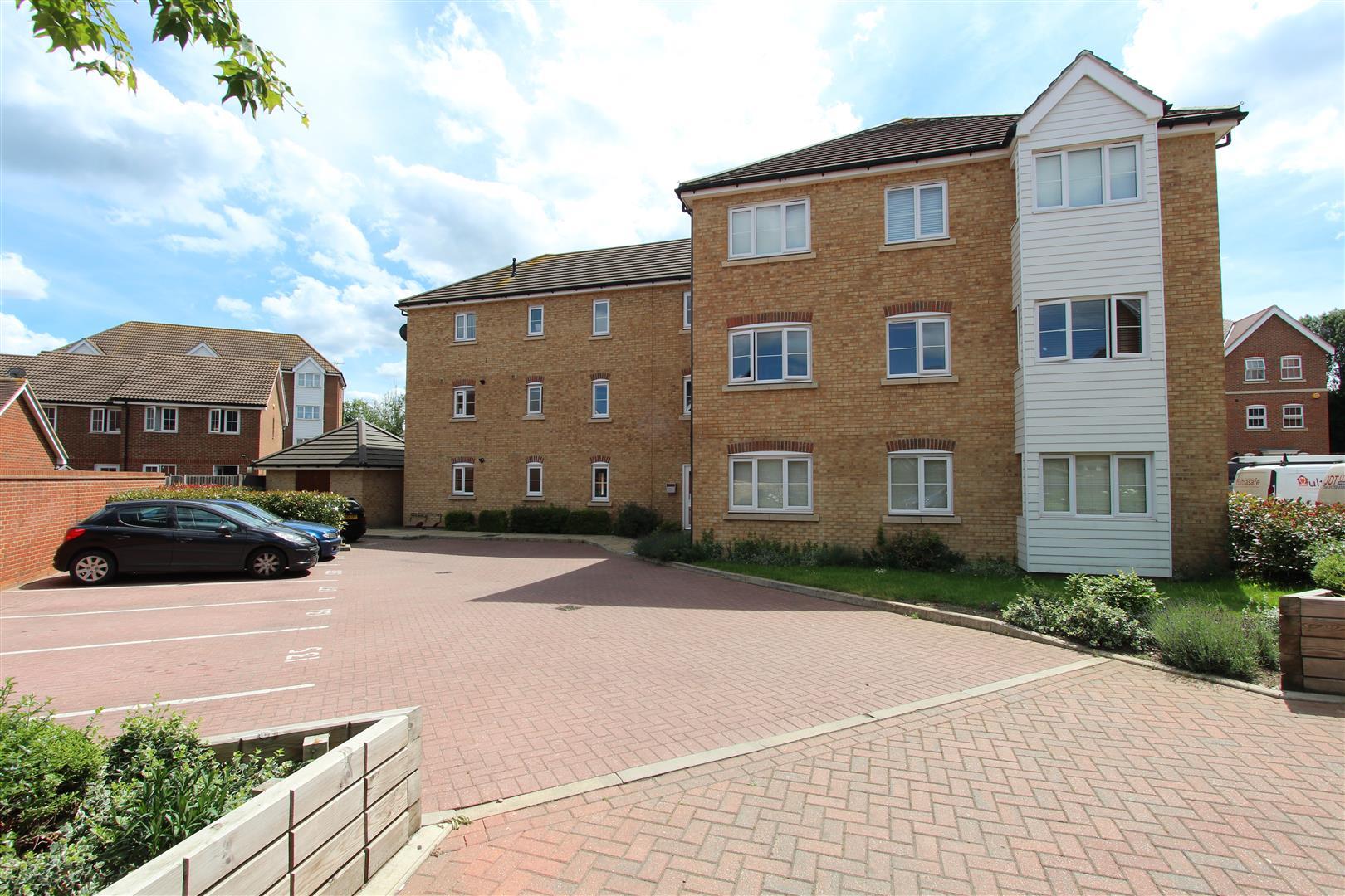 Flat Easton Drive in Borough of Swale