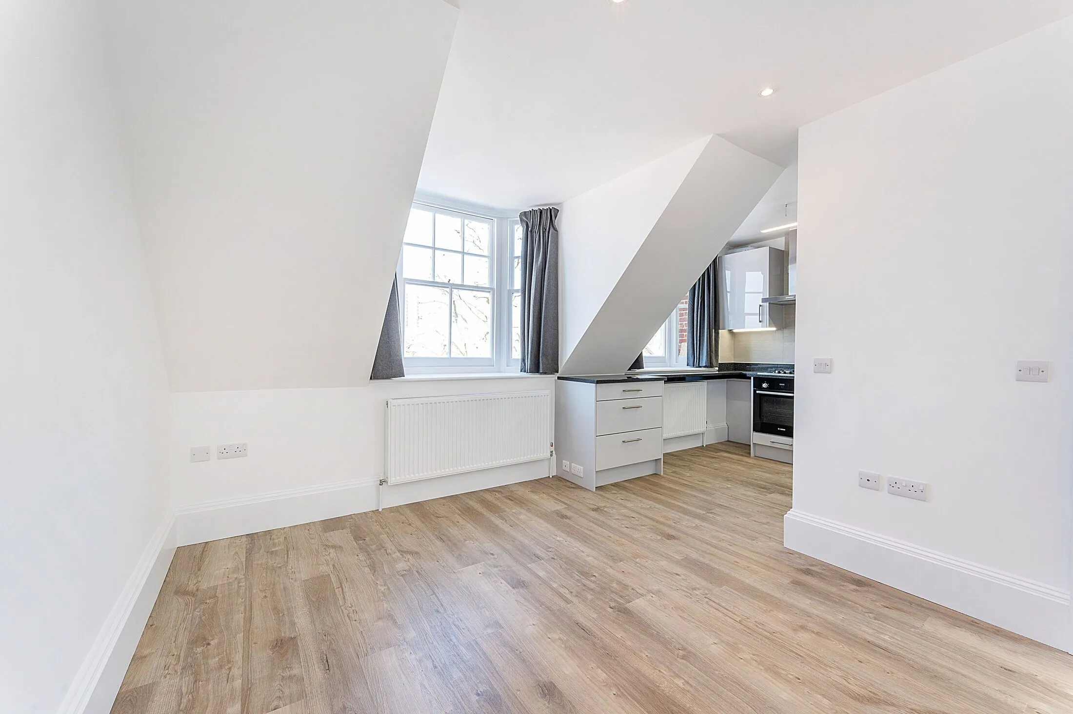 Flat Addison Gardens in Greater London