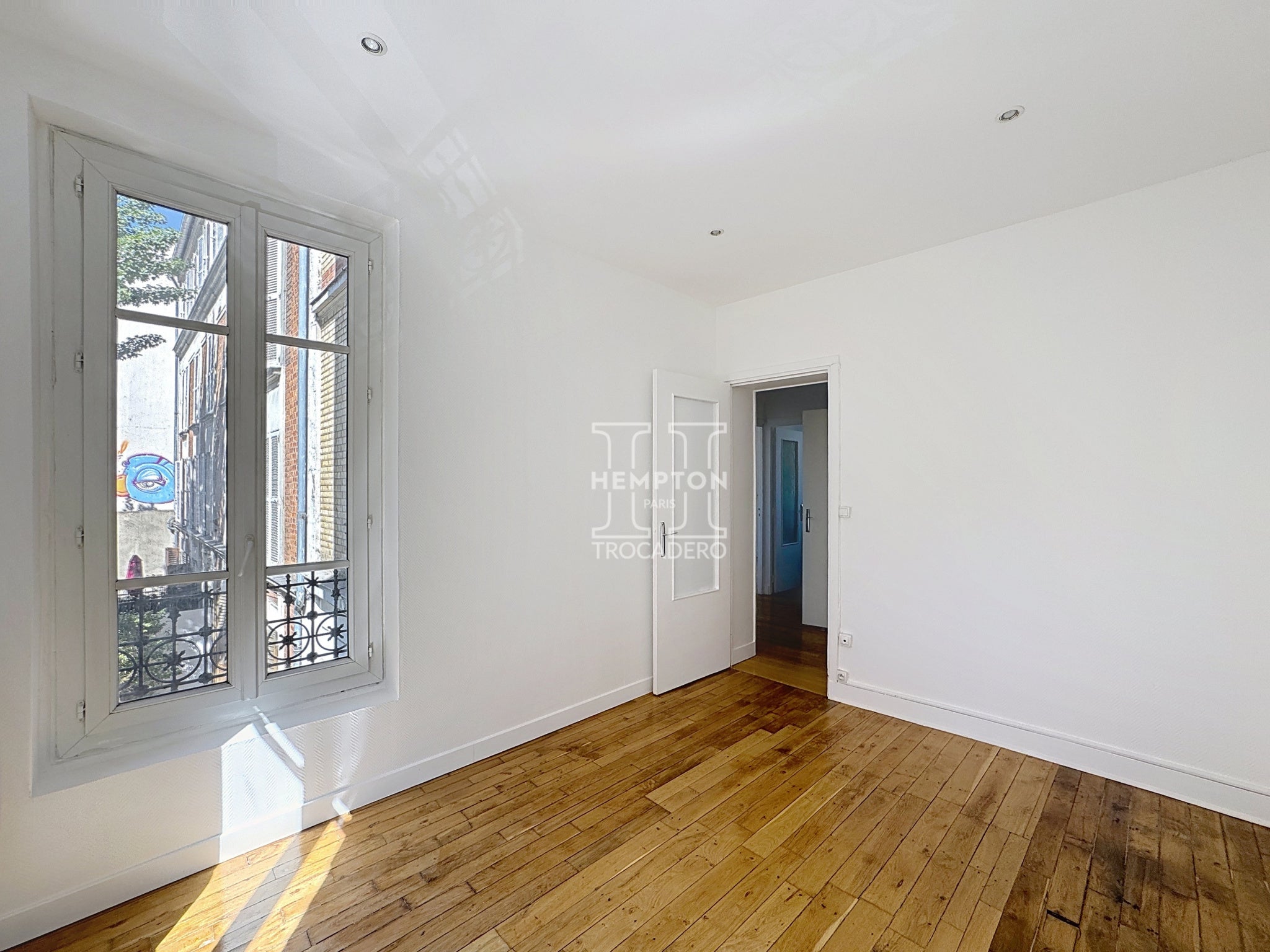 Flat Passage Paul Assens in Issy-les-Moulineaux