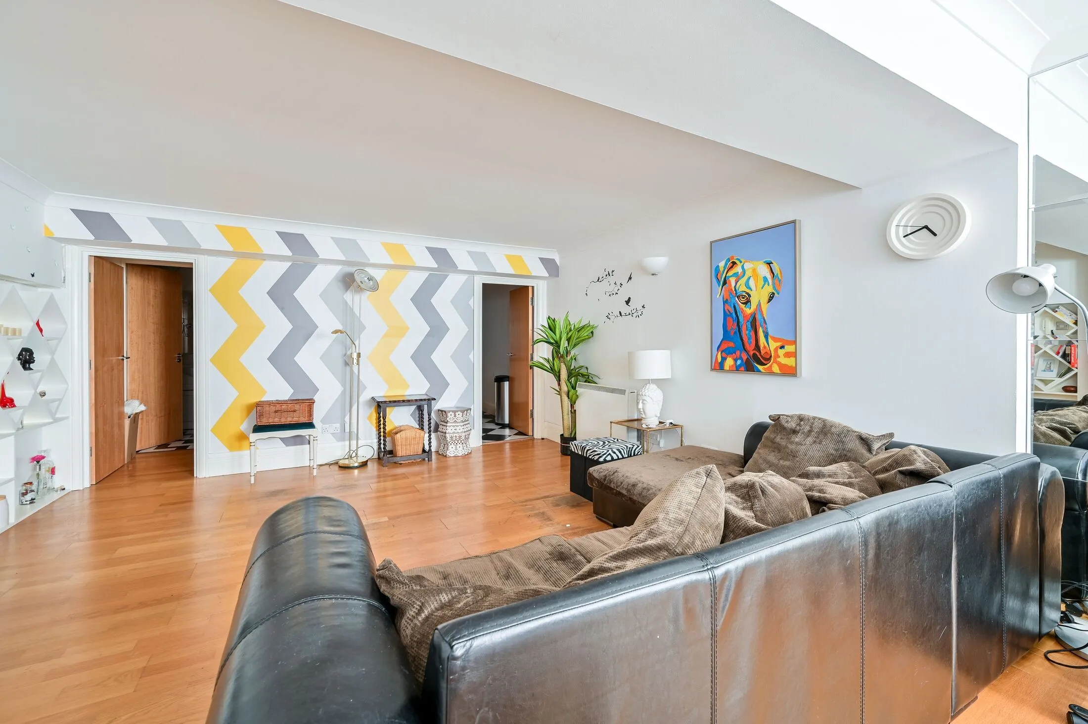 Flat Grange Yard in Greater London