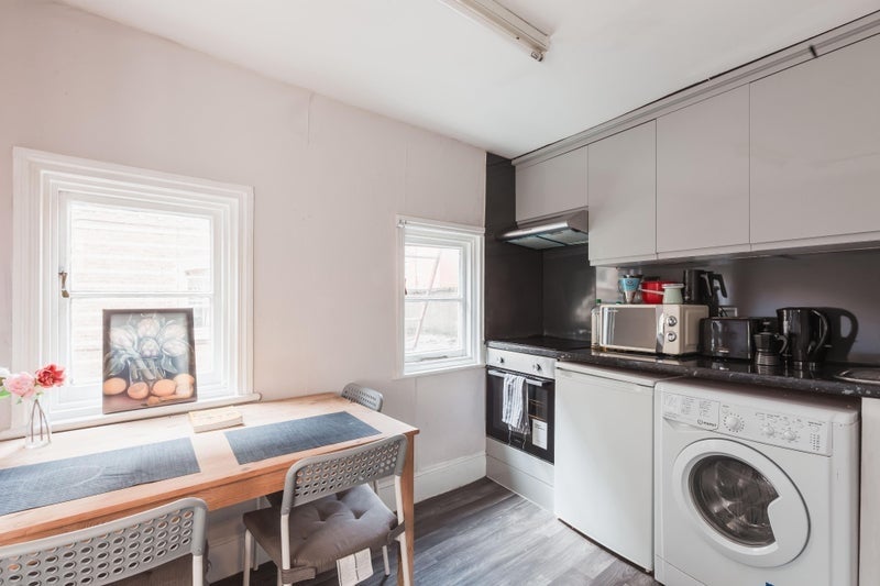 Flat Tavistock Place in Greater London