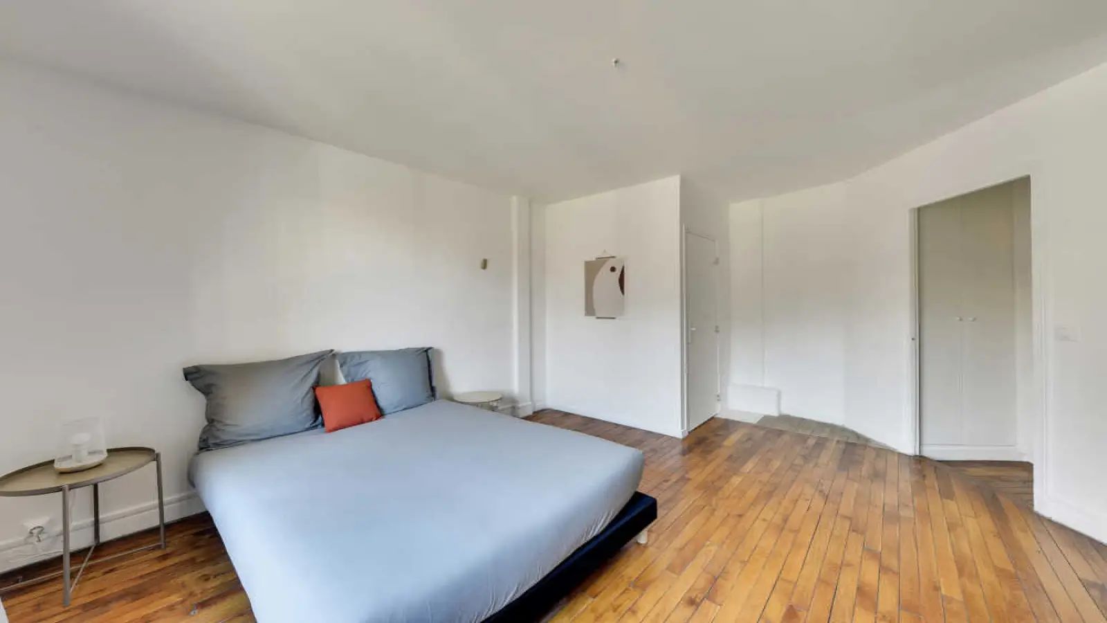 Flat Rue Belliard in Paris