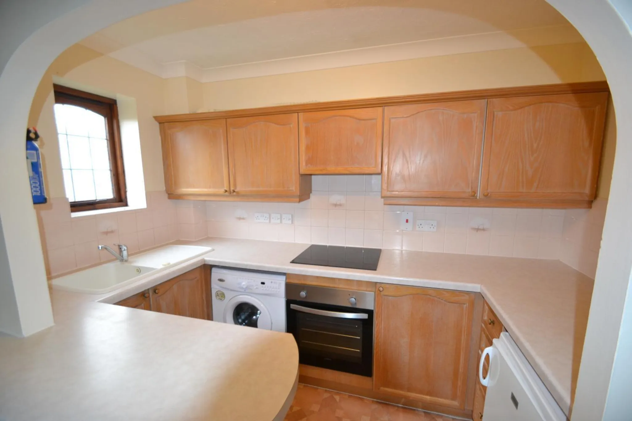 Flat Walton Road in Elmbridge