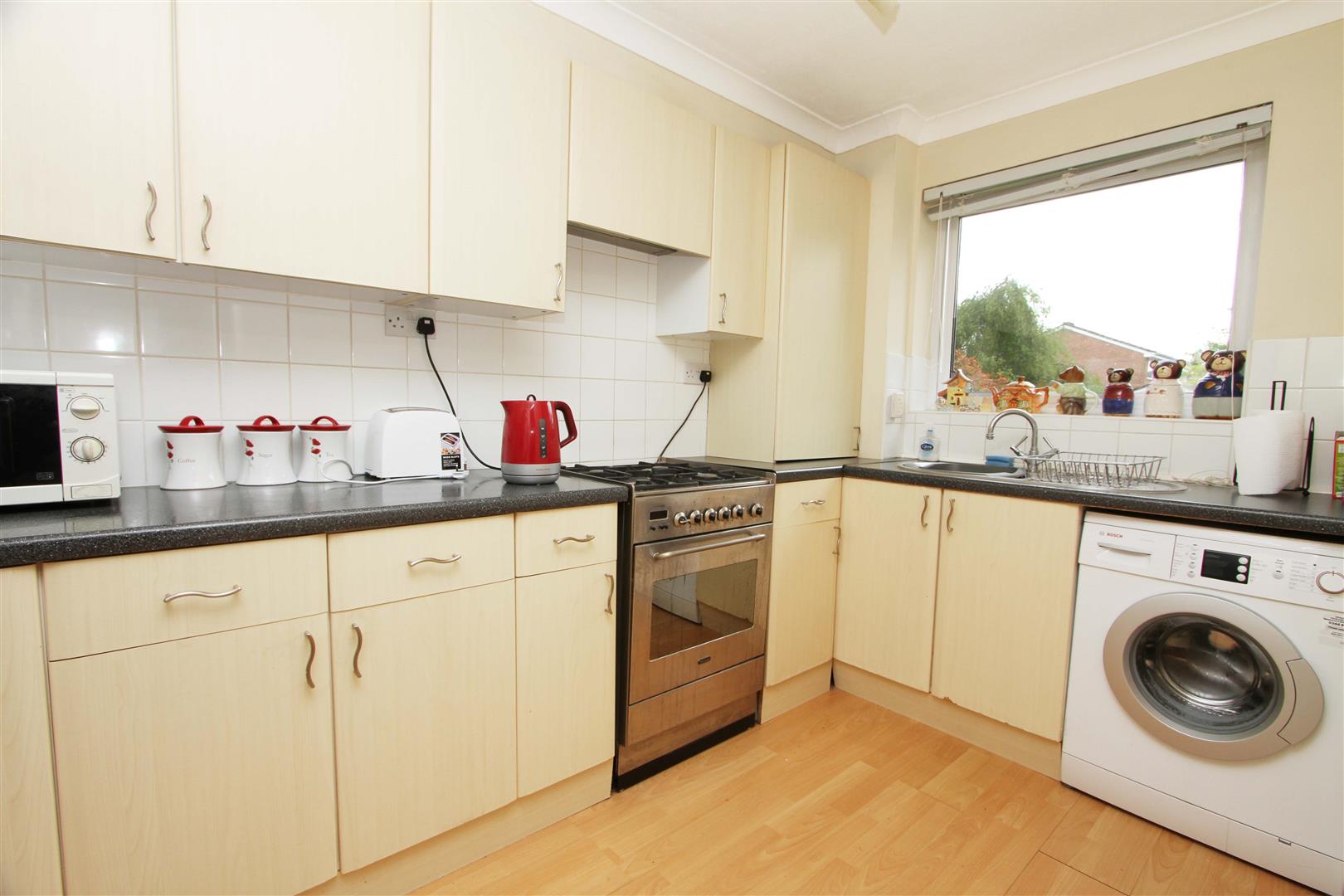 Flat Melville Close in Greater London
