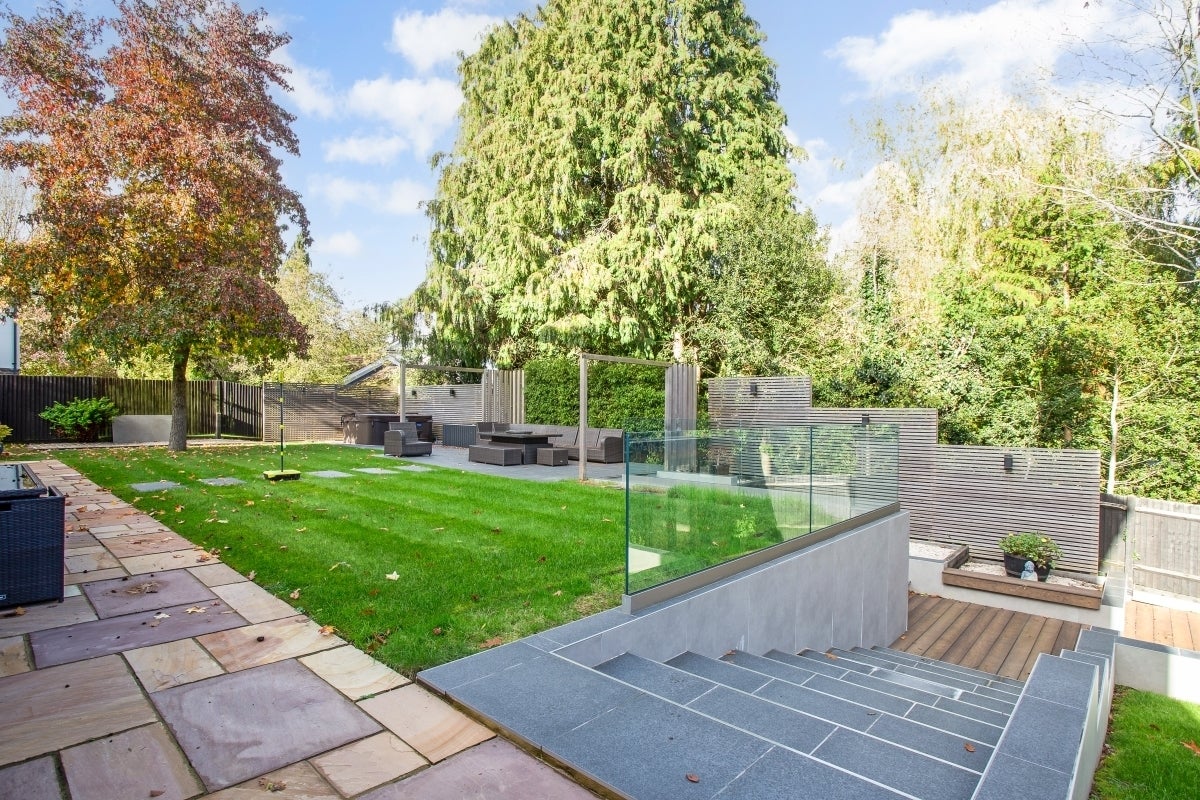House Welcomes Road in Greater London