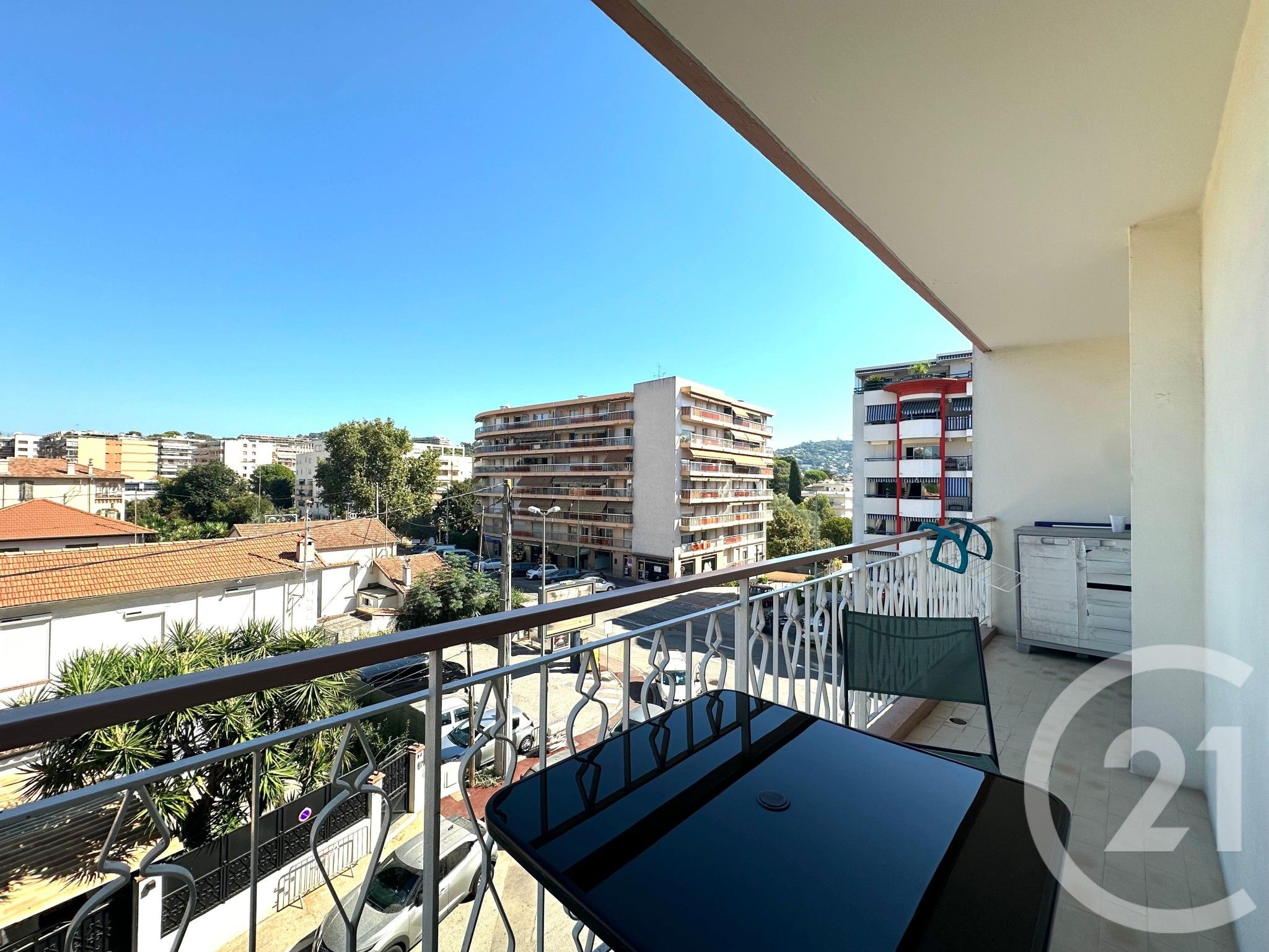 Appartement Avenue des Écoles à Le Cannet