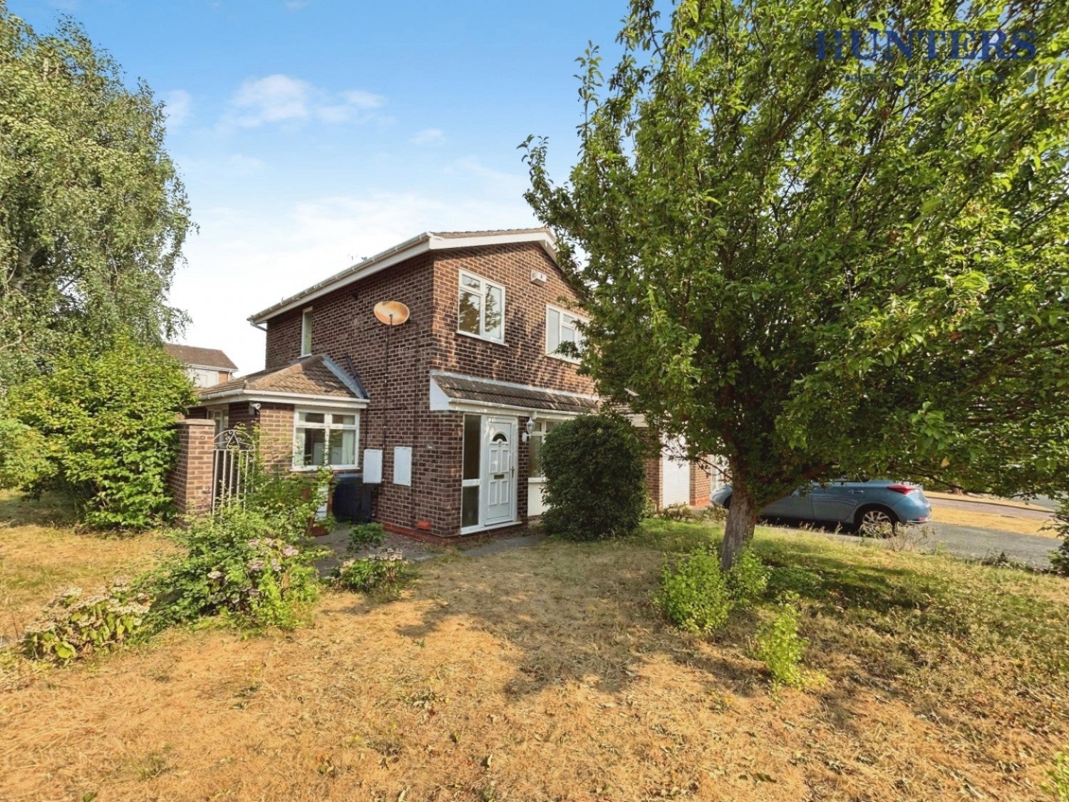 House Lewis Close in Lichfield