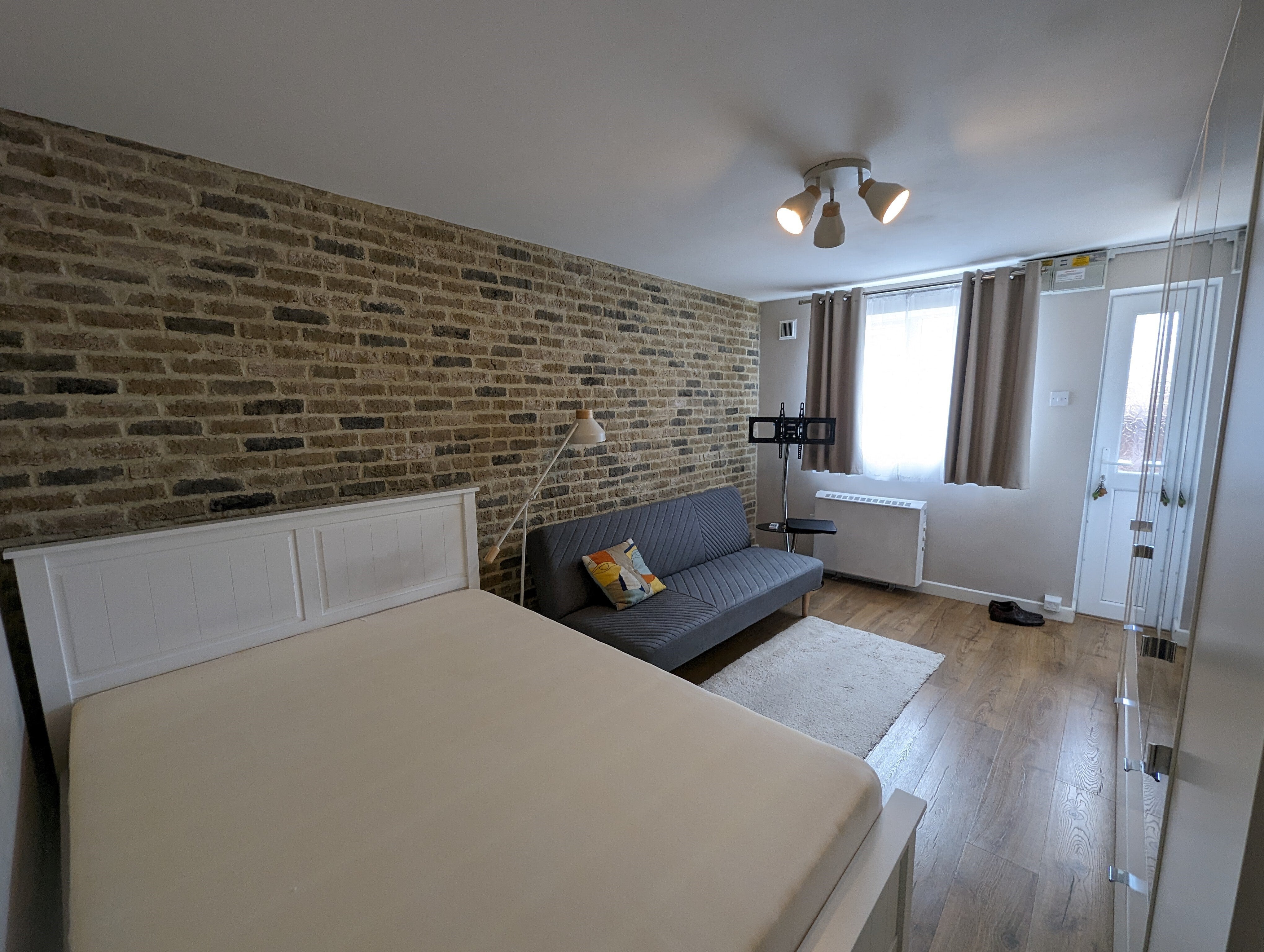 Flat Shaldon Court in Bedford