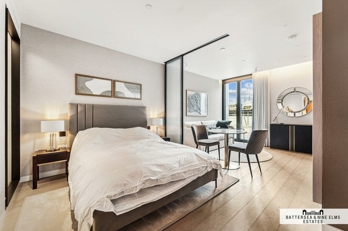 Flat Hanover Square in City of Westminster
