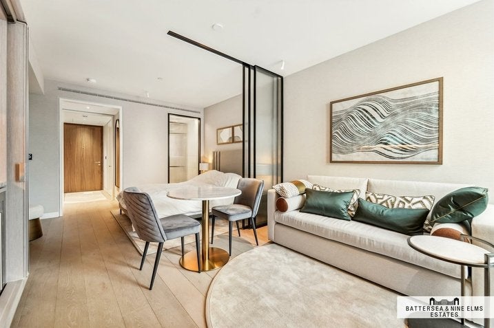 Flat Hanover Square in City of Westminster