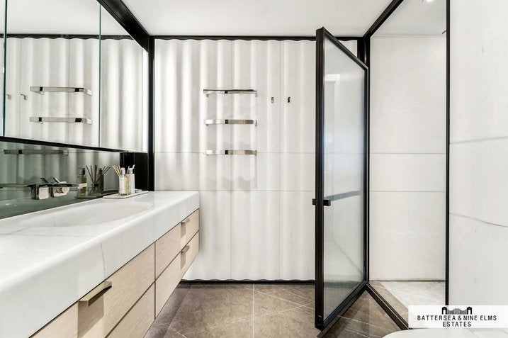Flat Hanover Square in City of Westminster