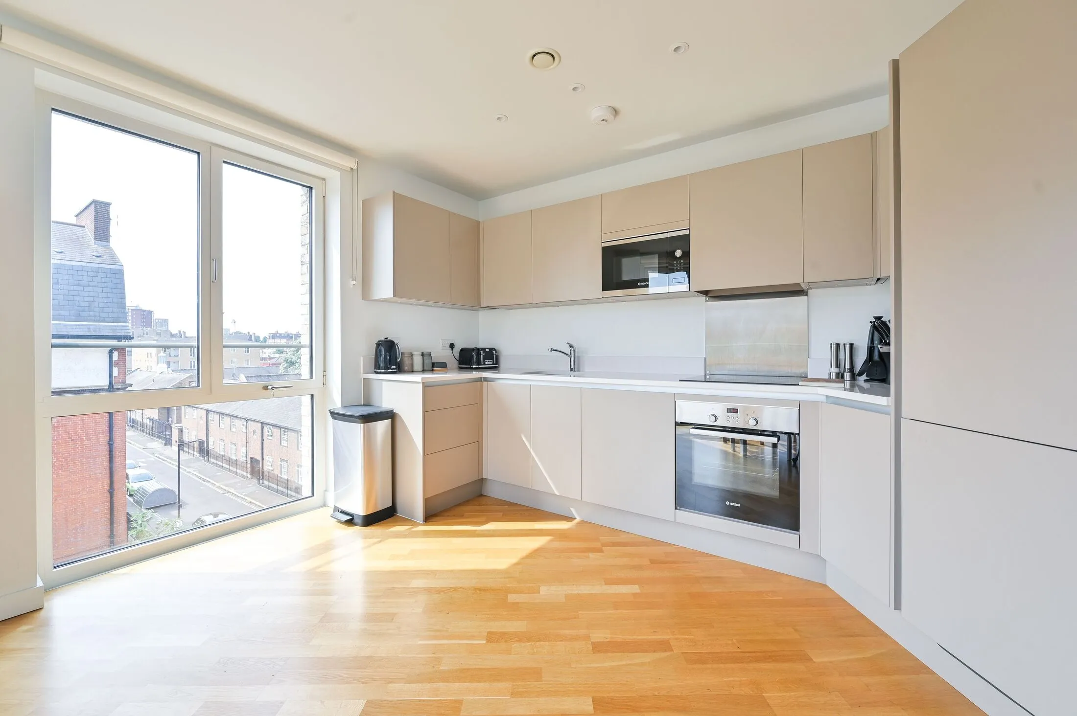 Flat Rodney Road in Greater London