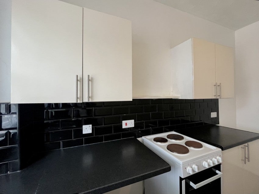Flat Bullar Street in Southampton