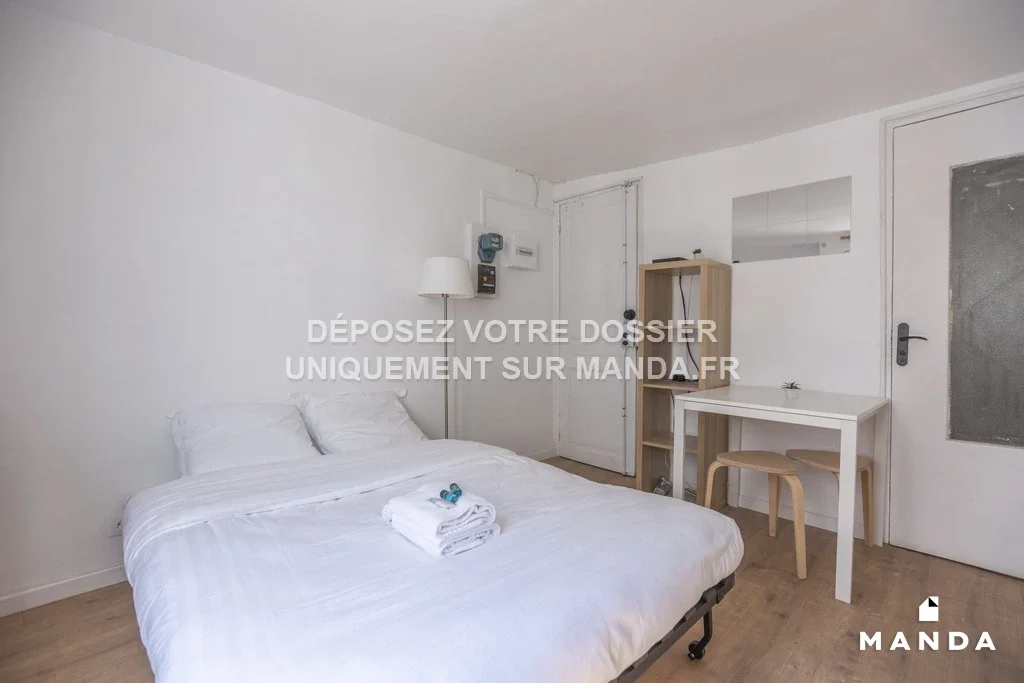 Flat Rue du Commerce in Paris