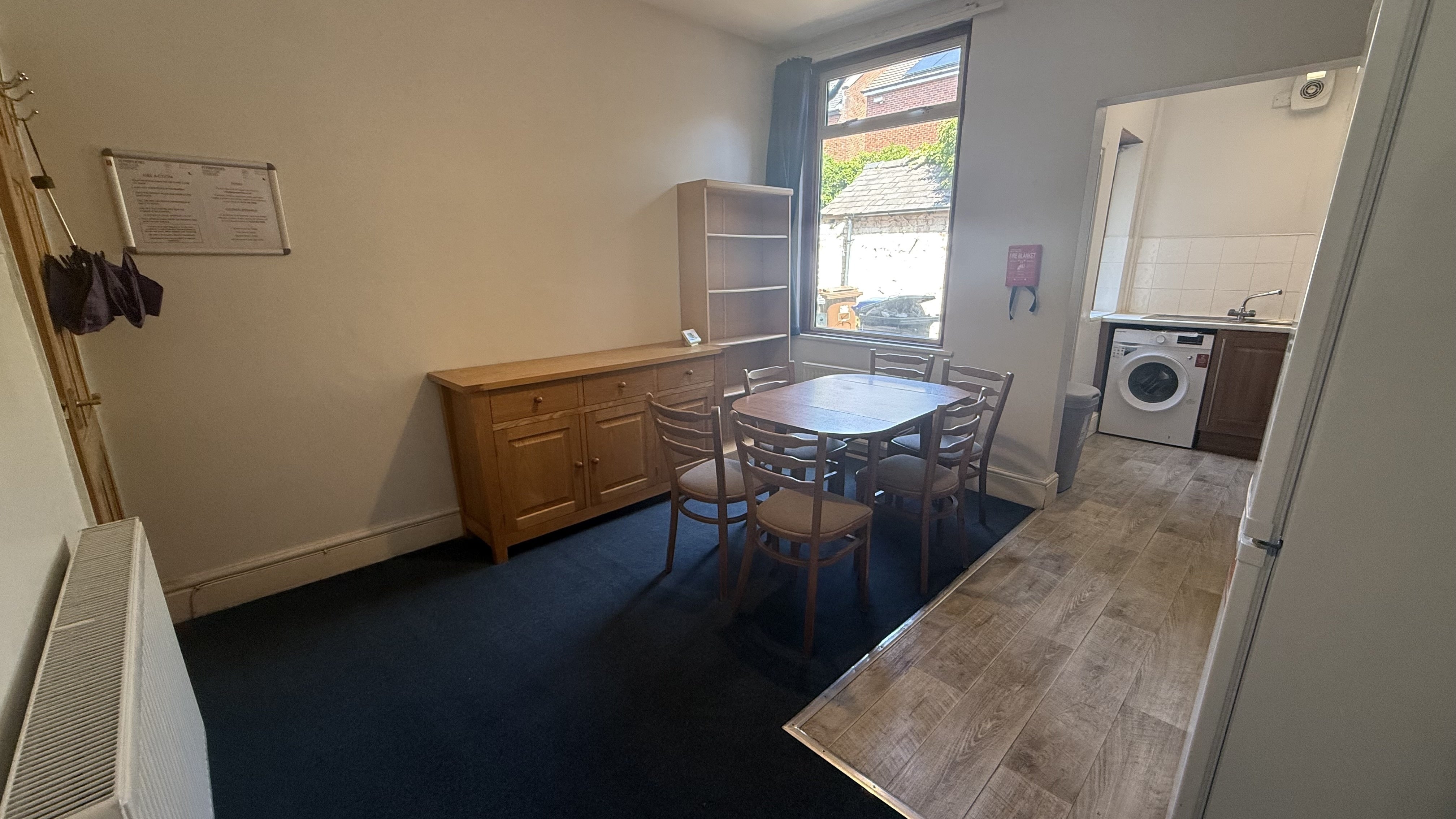 Room Toftwood Road in Sheffield