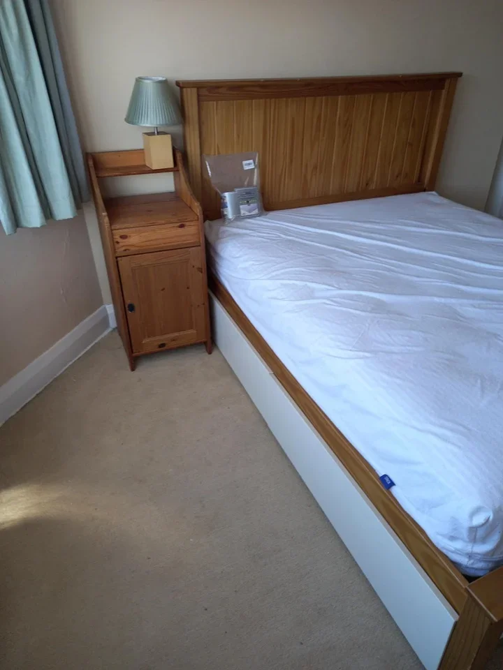 Room Moor Lane in Greater London