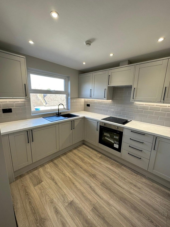 Flat Brookehowse Road in Greater London