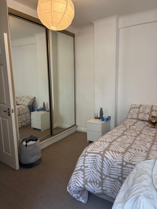 Room Hatherley Grove in City of Westminster