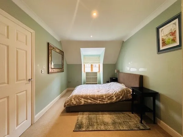 Flat Colemans Way in Rother