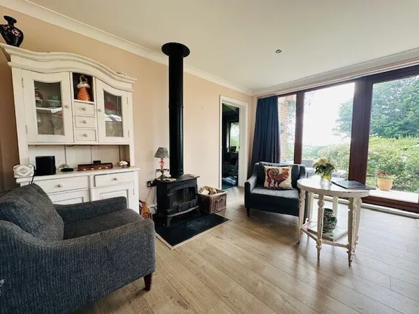 Flat Colemans Way in Rother