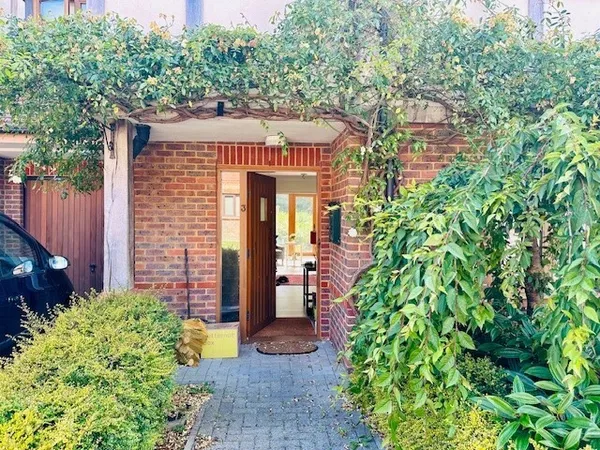 Flat Colemans Way in Rother