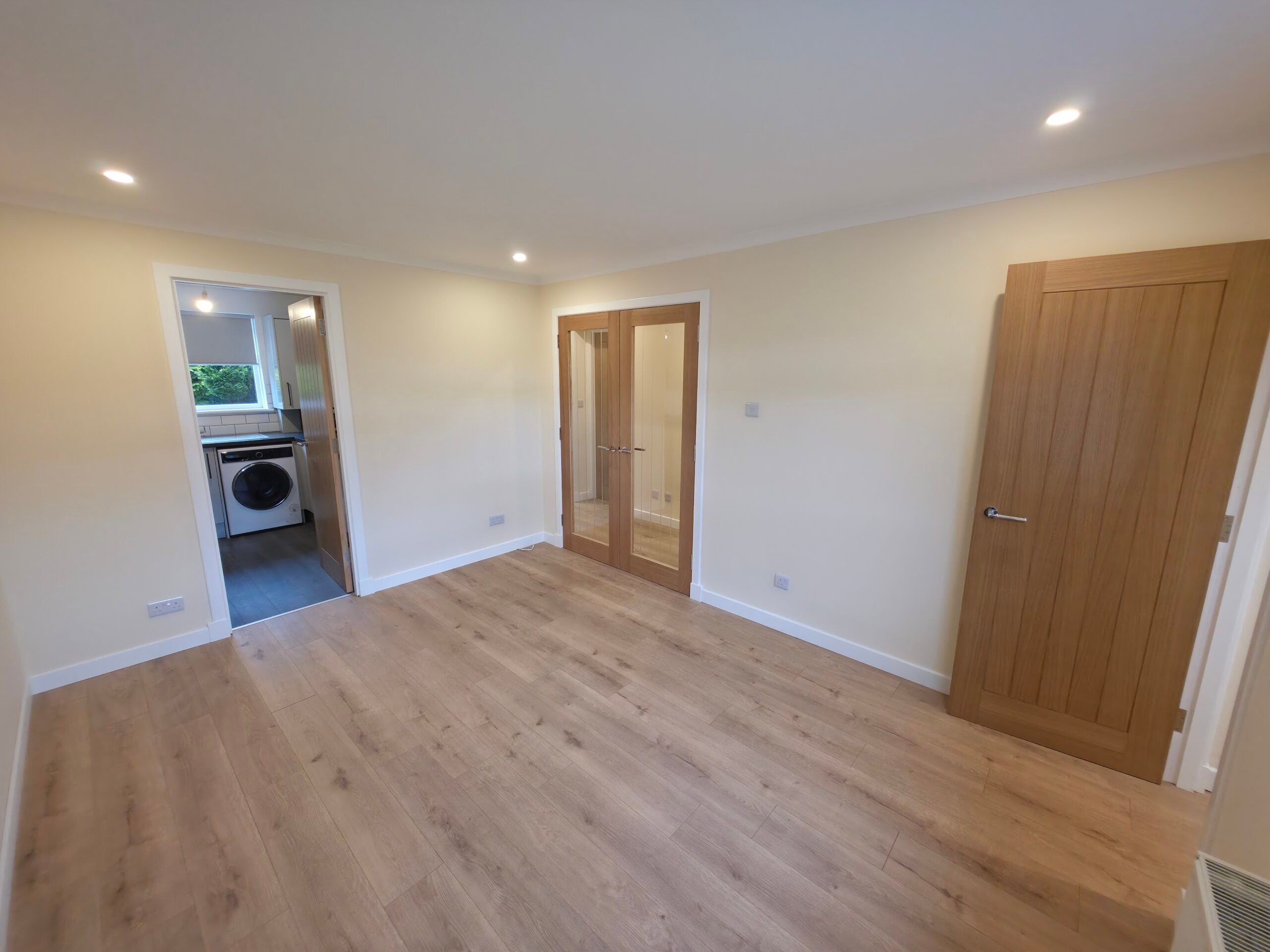 Flat Glenbuck Avenue in Glasgow