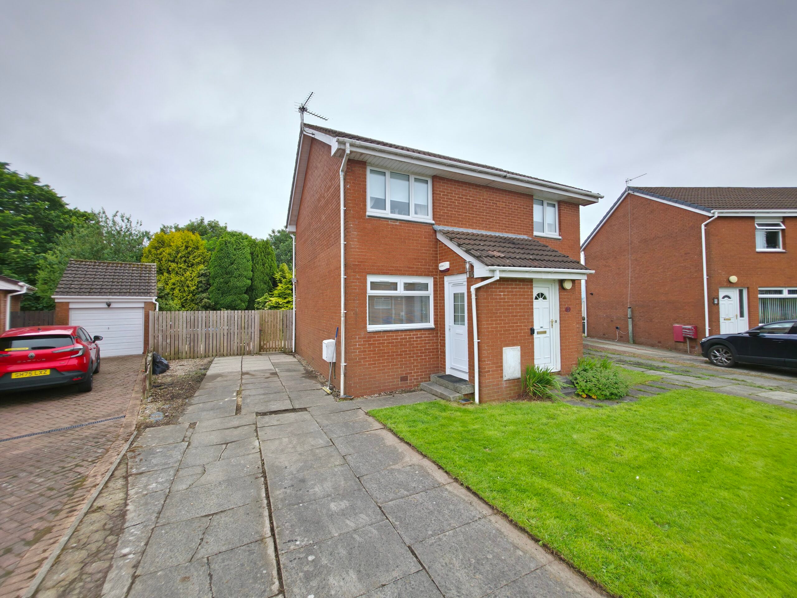 Flat Glenbuck Avenue in Glasgow