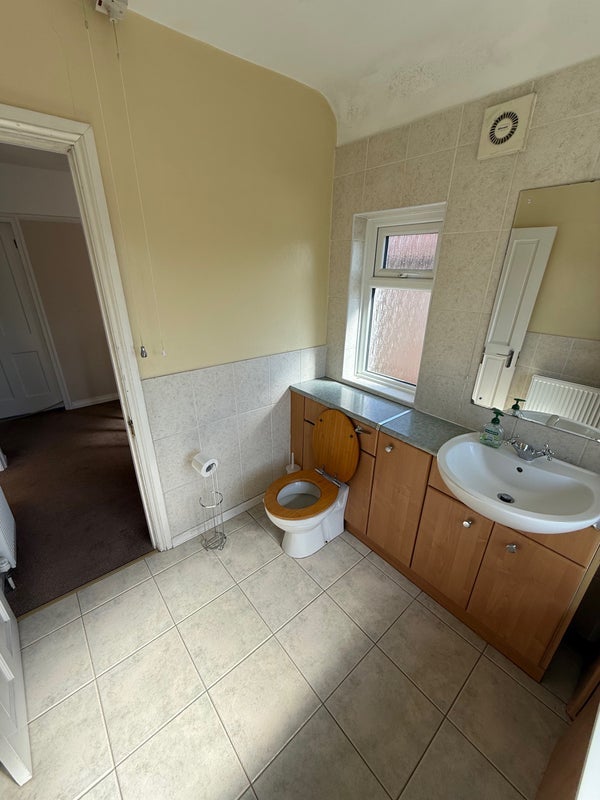 Room Ridge Road in Greater London