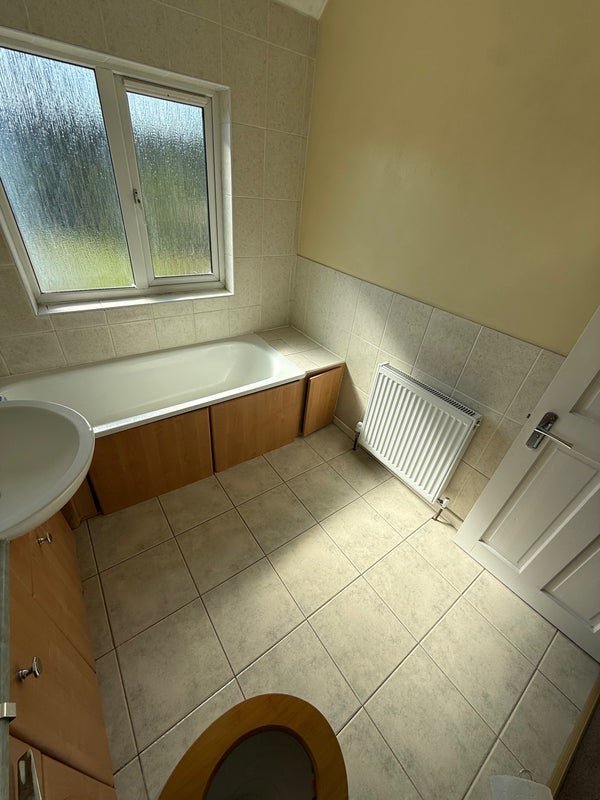 Room Ridge Road in Greater London