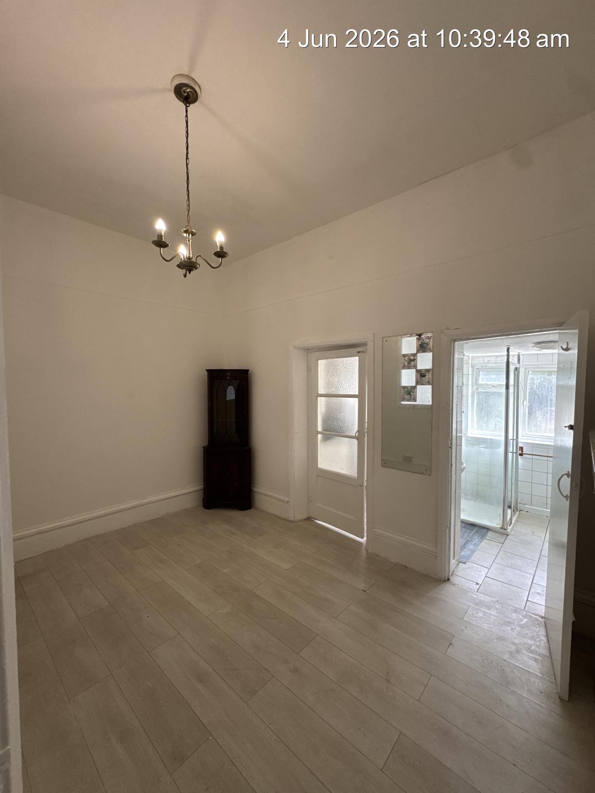 Flat Mansfield Road in Greater London