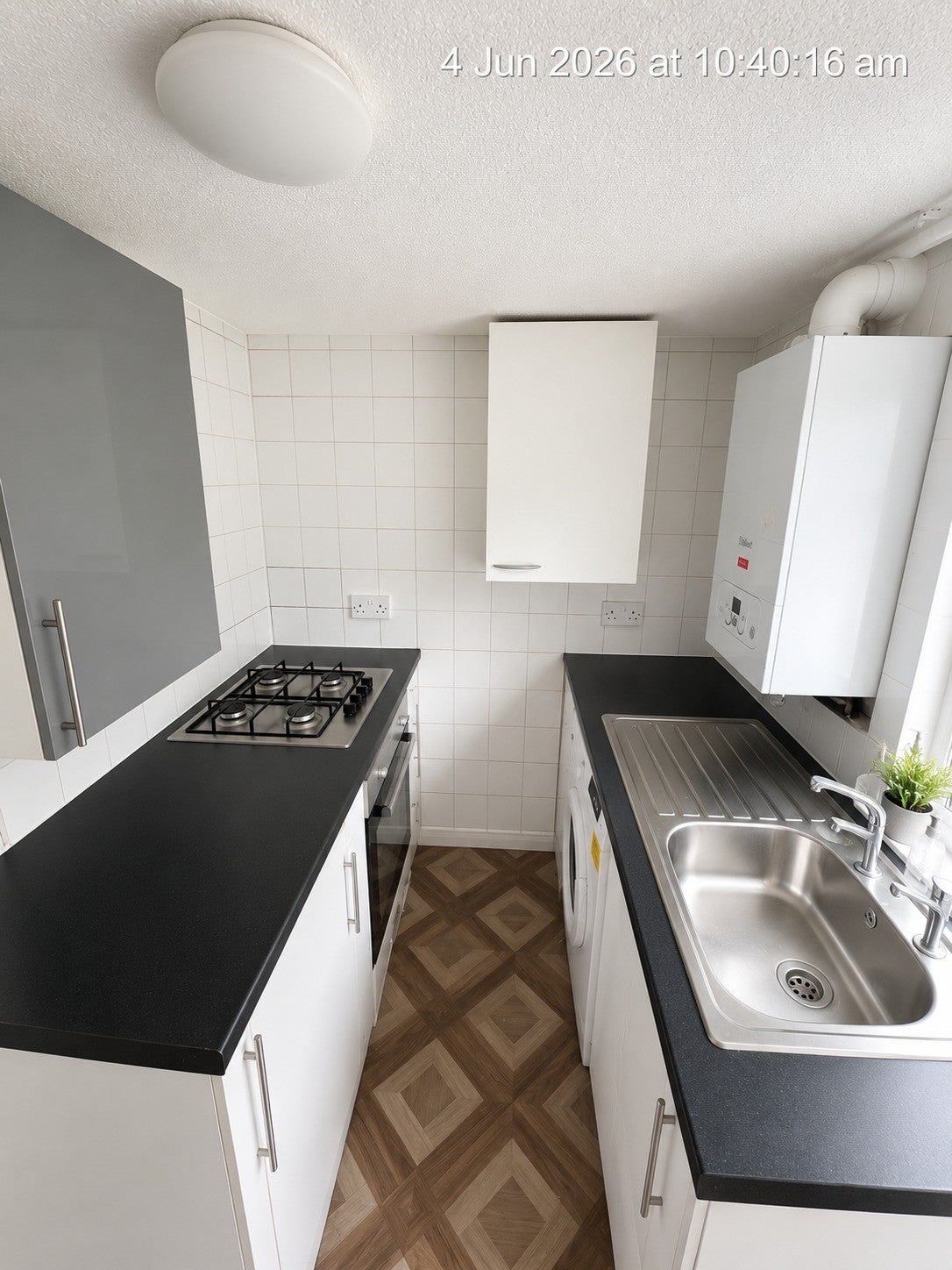 Flat Mansfield Road in Greater London