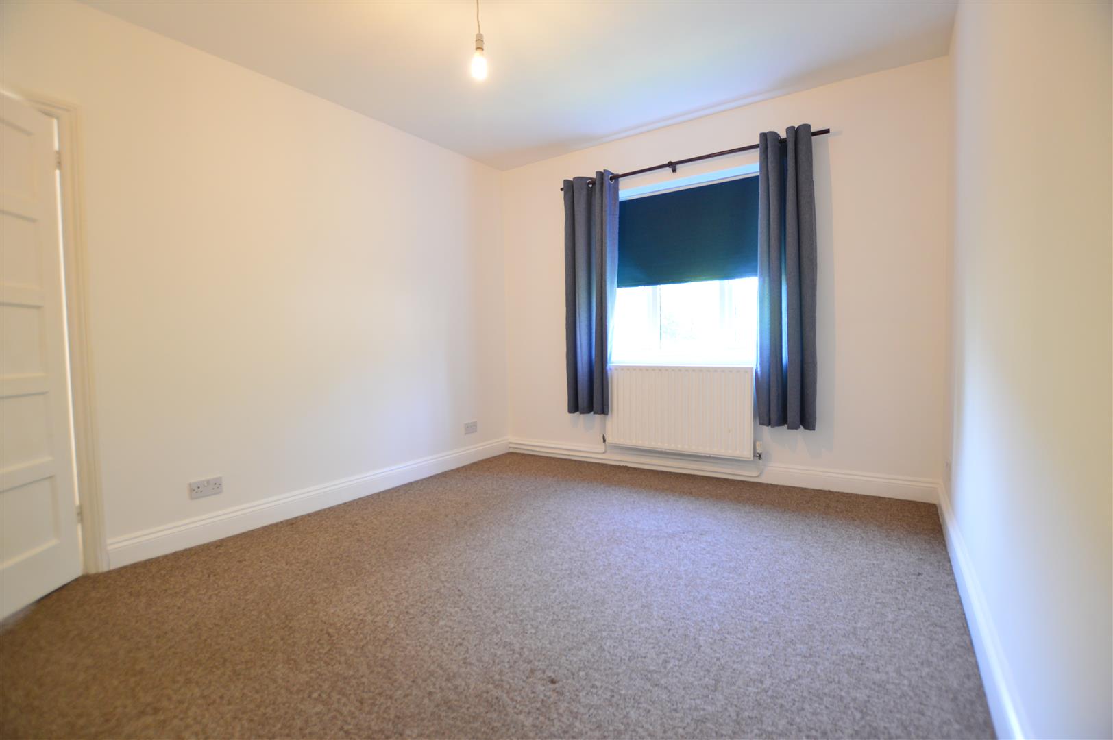 Flat Beechwood Gardens in Slough