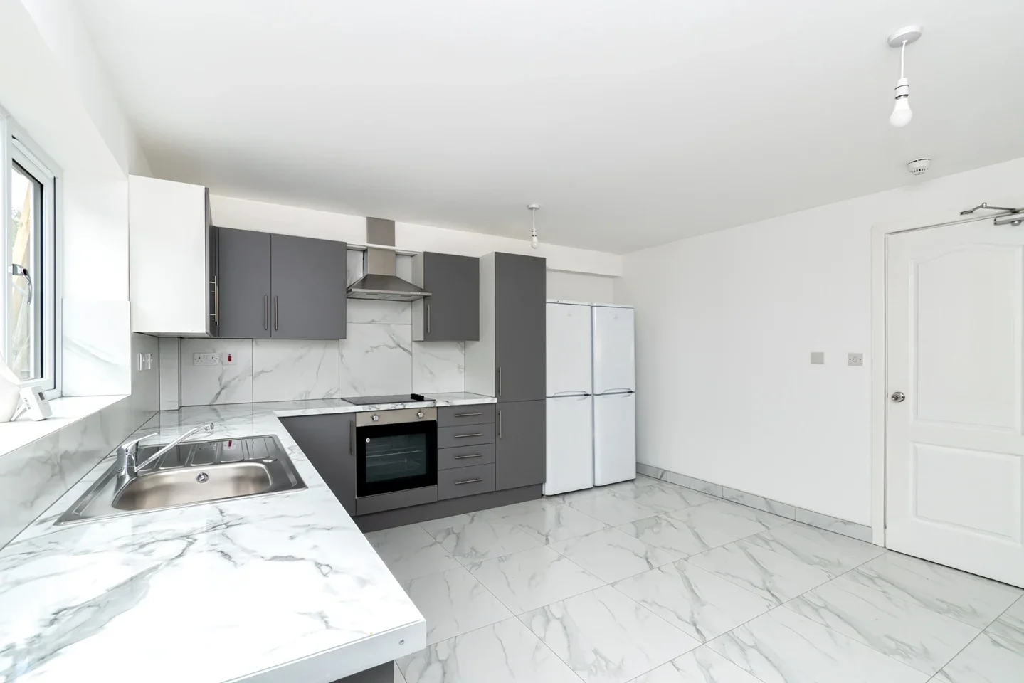 House Maryland Street in Greater London
