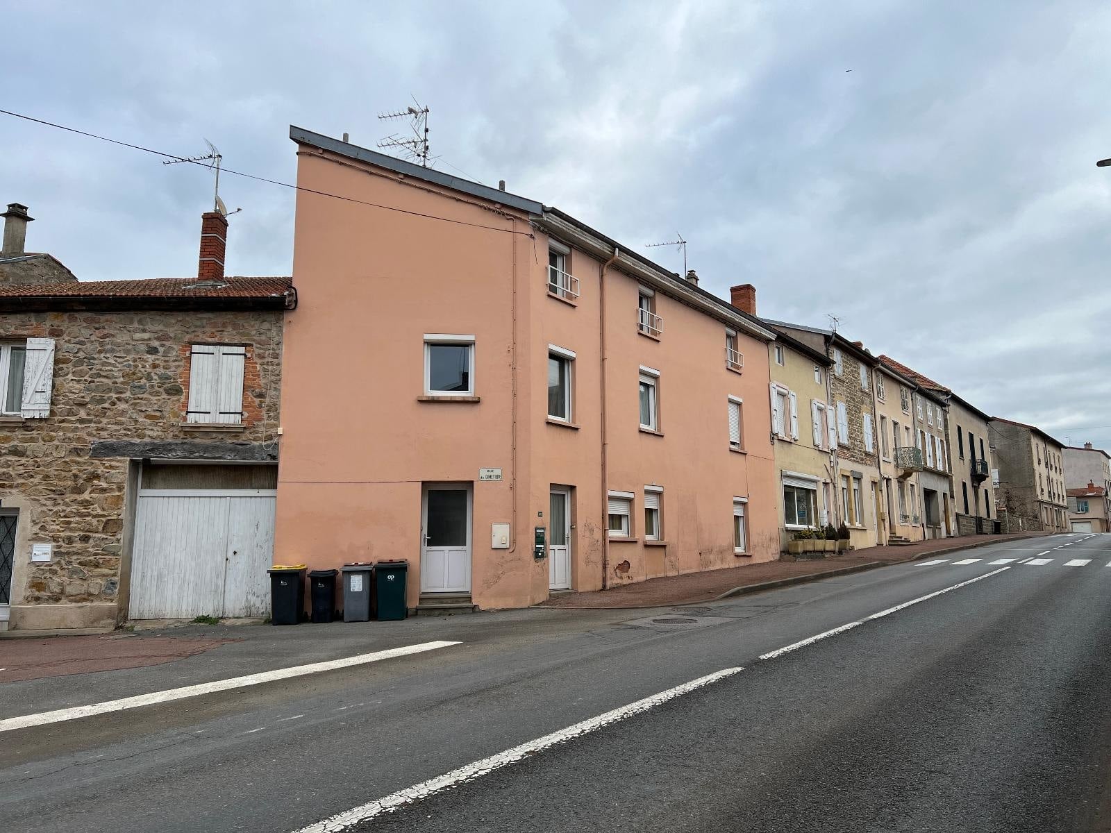 Appartement Route de Roanne à Saint-Symphorien-de-Lay