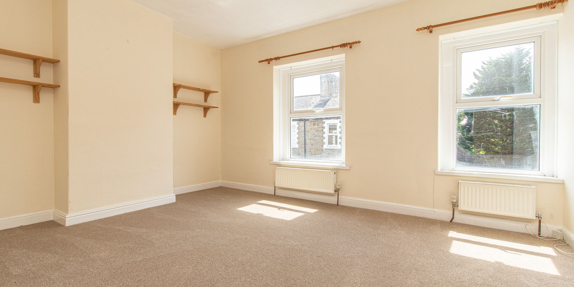 Flat Mortimer Road in Cardiff