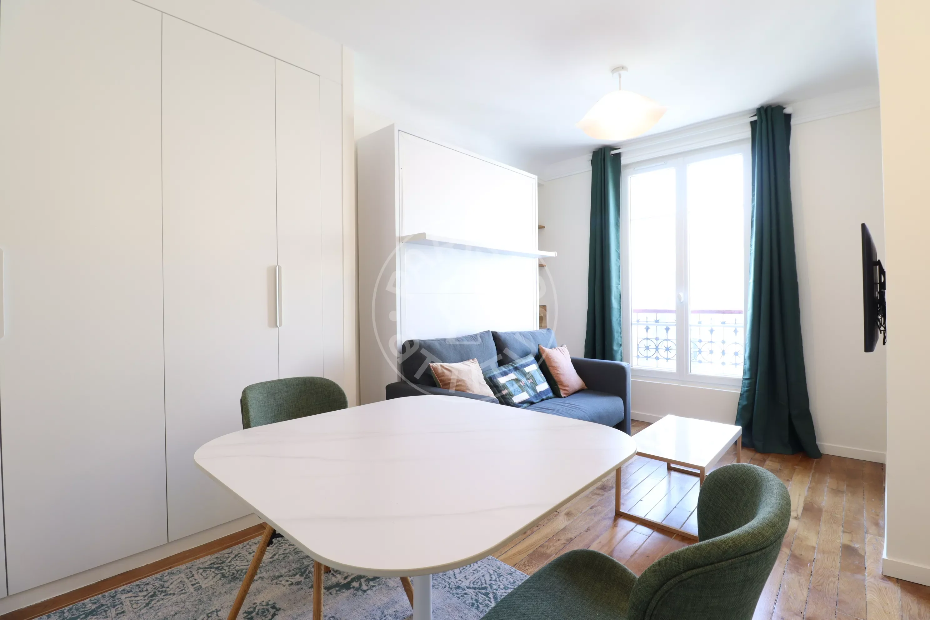 Flat Rue d'Armaillé in Paris