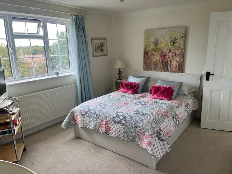 Room Manor Lane in Maidenhead