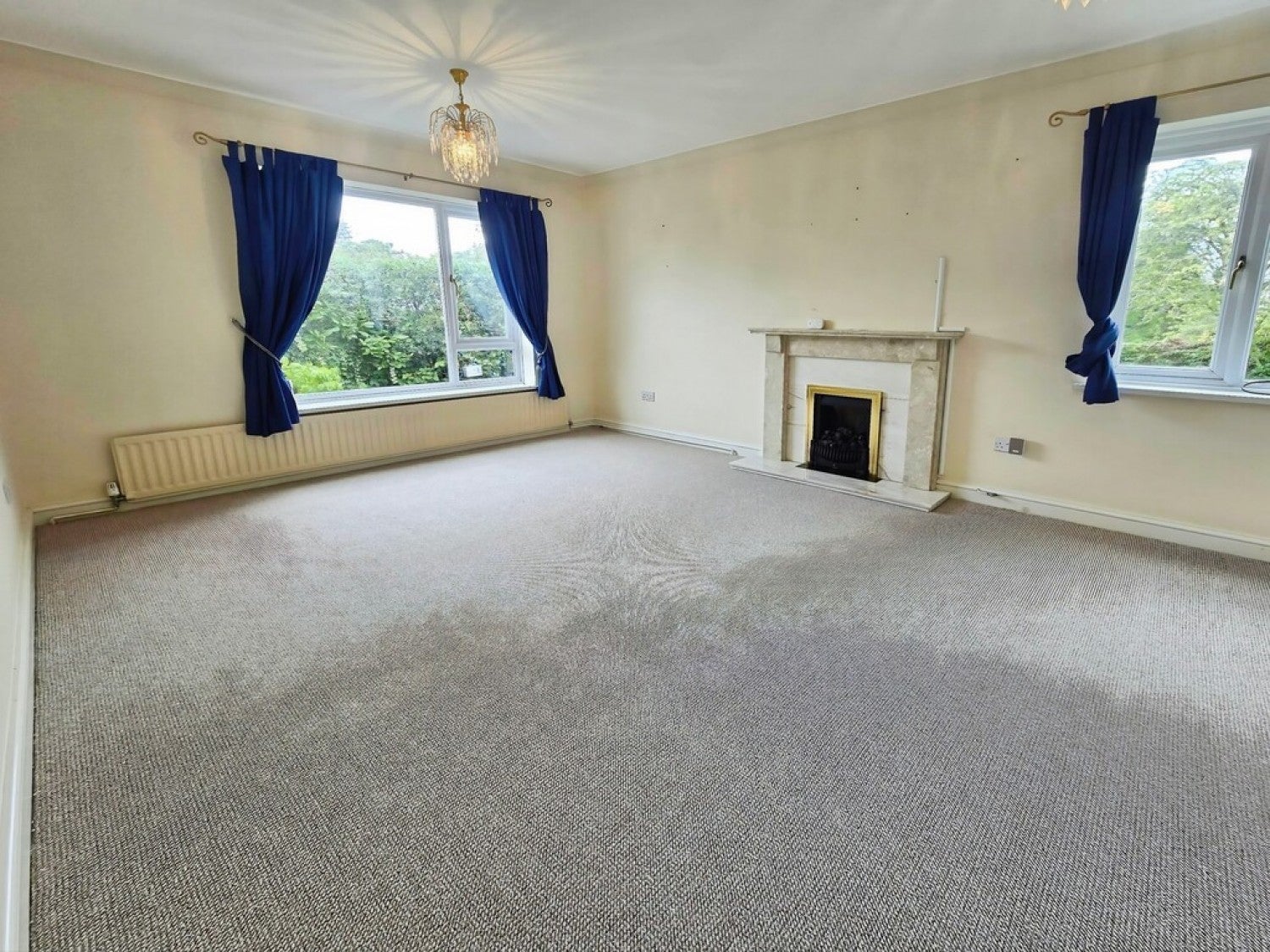 House Doriam Close in Exeter