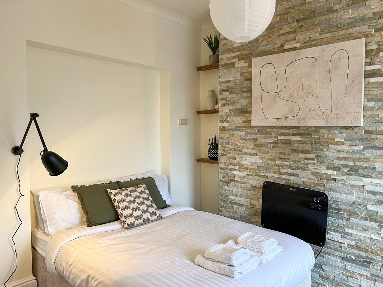 Room Littleton Road in Salford