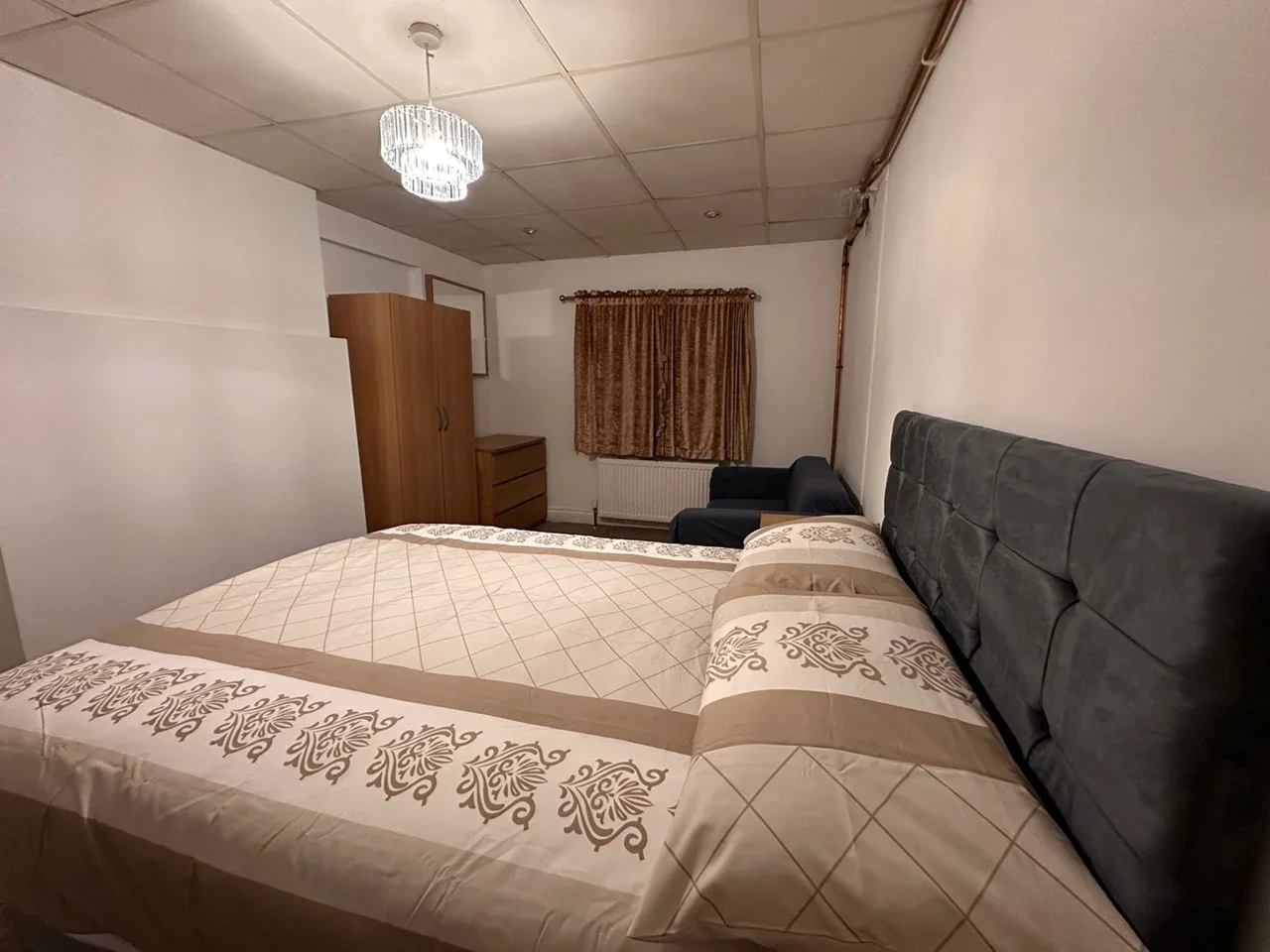 Flat Stanford Road in Greater London