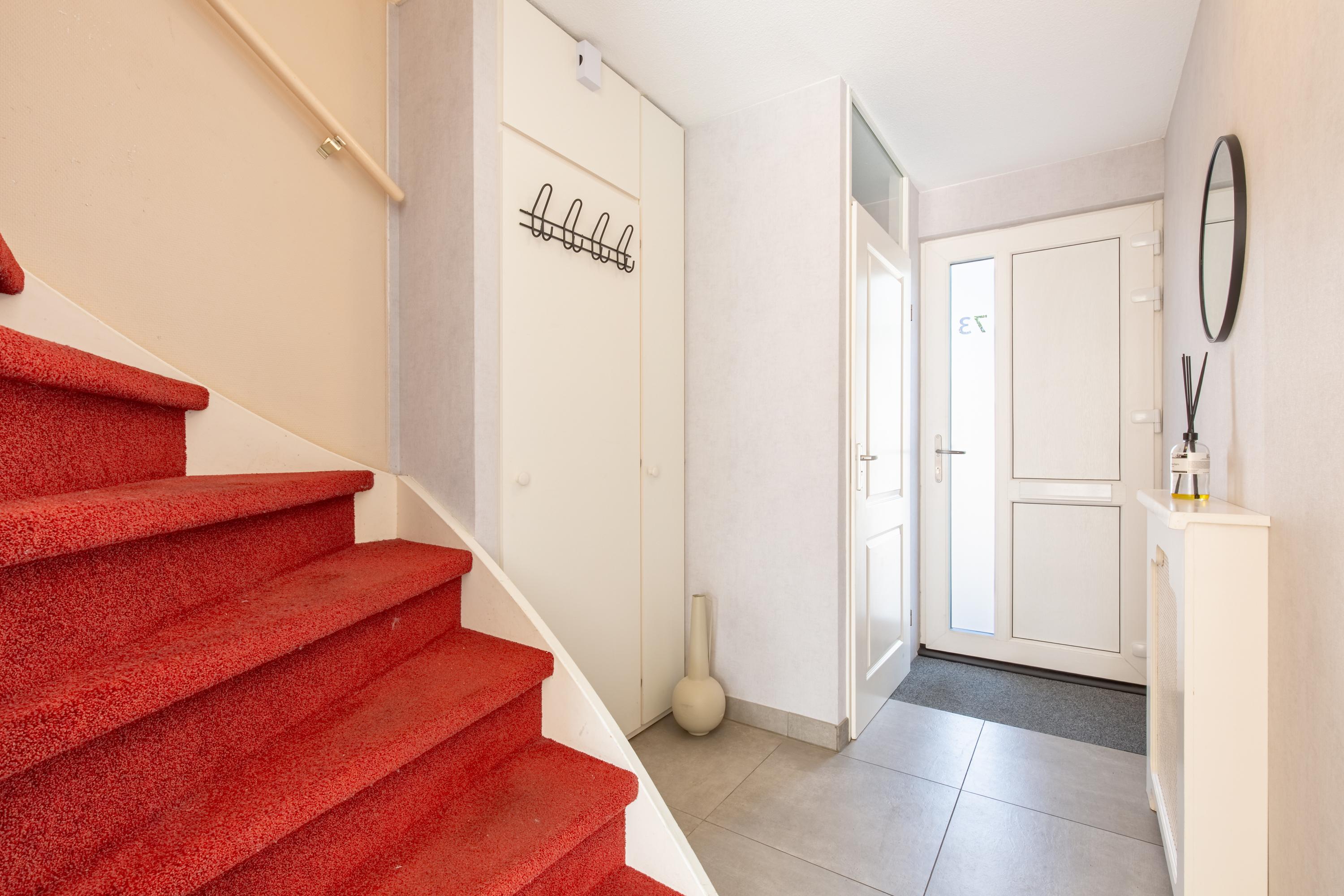 Tussenwoning te koop: De Velden 73, Schiedam