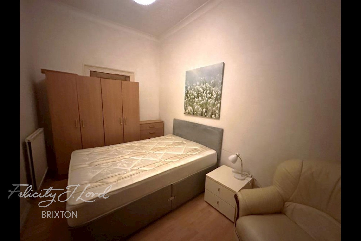 Room Trafalgar Avenue in Greater London