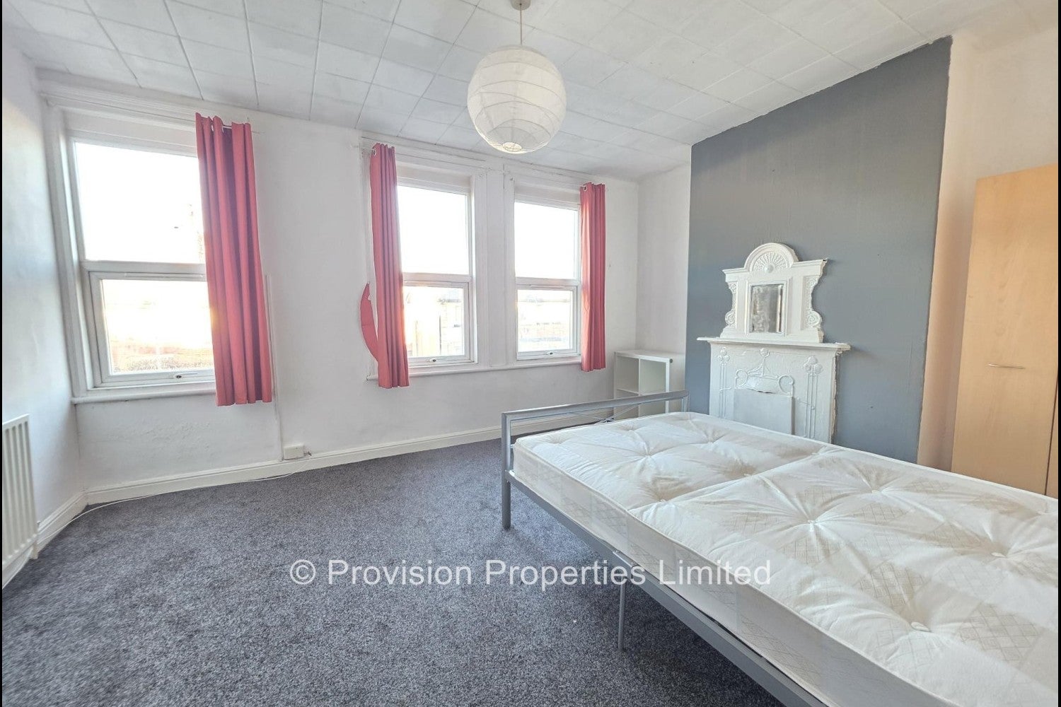 Flat Walmsley Road in Leeds