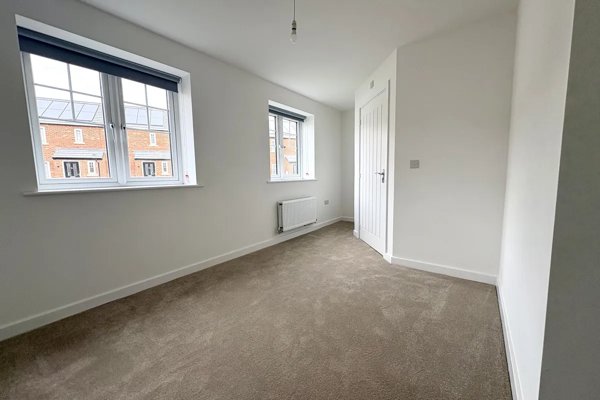 Flat David Longhurst Way in York