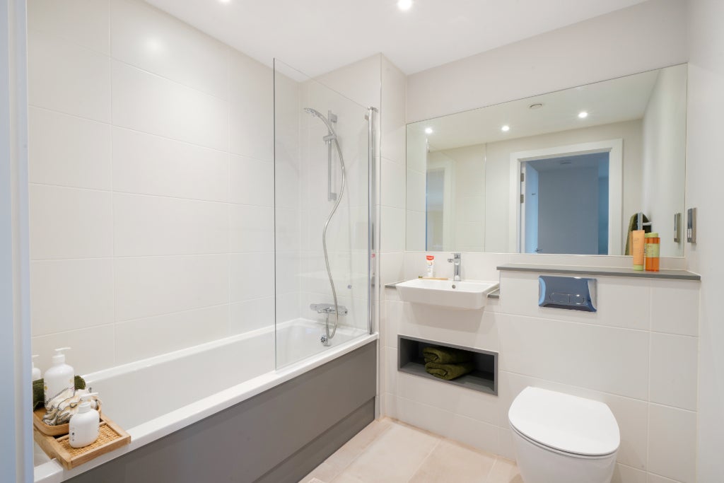 Flat Nicholsons Lane in Maidenhead