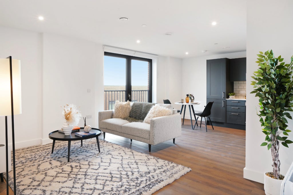 Flat Nicholsons Lane in Maidenhead